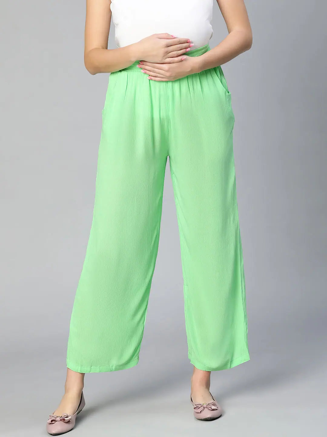 Women soild green elsaticated maternity pant Slim-Fit Leggings