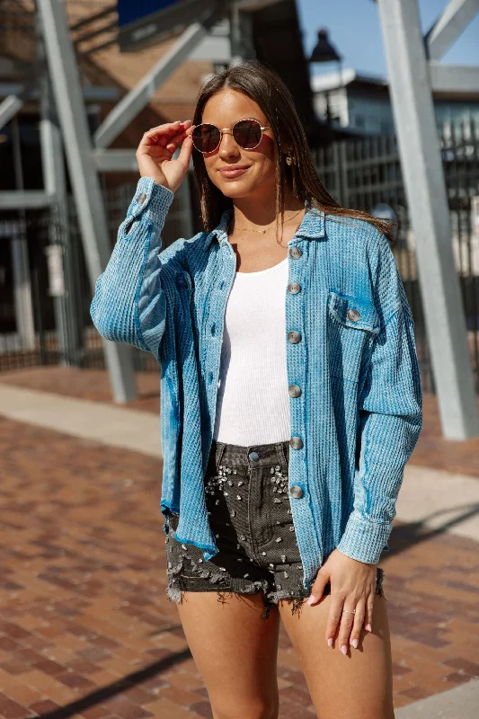 READY FOR SPRING NIGHTS WAFFLE SHACKET IN BLUE Modern Oversized Blouse