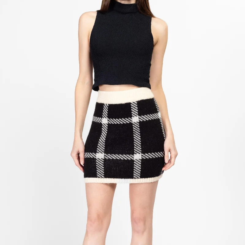 Medium Y2K Black & White Plaid Knit Mini Skirt corduroy skirt textured