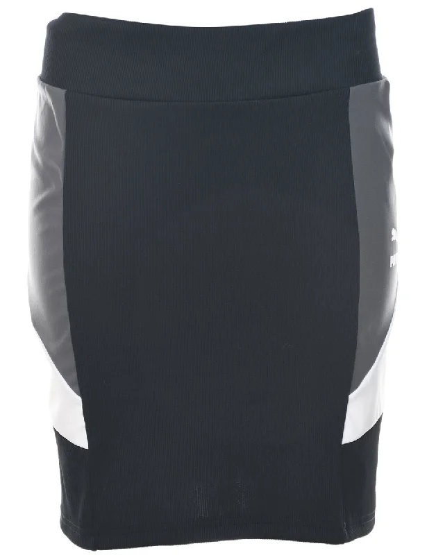 Puma Pencil Skirt - M pencil skirt chic